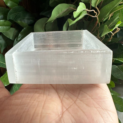 Selenite Charging Plate – Crystal Cleansing & Charging – Reiki Healing Crystal Aura Chakra